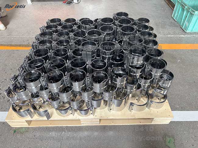 Línea de producción automatizada para abrazadera de escape tipo solapado - RockClamp